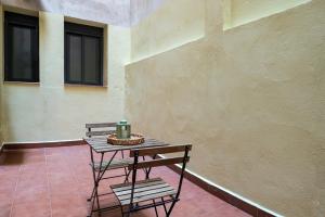 Studio with terrace in Salamanca, Madrid