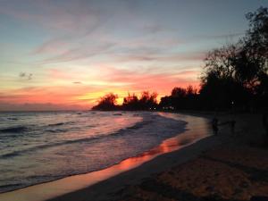 wKd bEach loFts THuNDER bAy Colourful