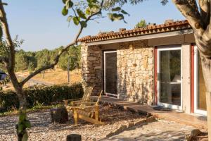 The Mill Retreat with Pool & BBQ by Portugal Active