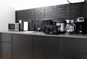 Bright 1-Bedroom Loft in Converted Garage with Private Entrance