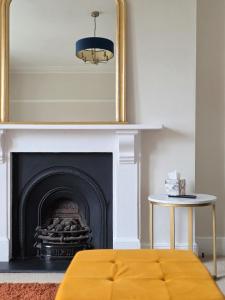 Peaceful & Pretty Clifton Apartment