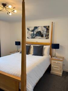 The Albany Apartments