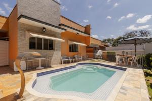 Casa Tematica com Piscina e Churrasqueira