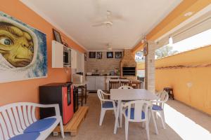 Casa Tematica com Piscina e Churrasqueira