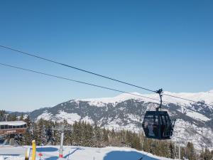 Appartement de luxe à Courchevel 1850, accès ski et bien-être inclus - FR-1-830-15