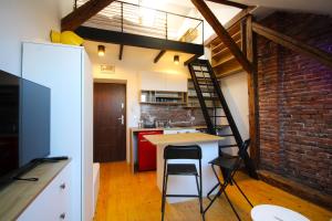 Atmospheric Apartment close to Old Town by Rently