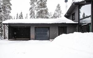 Rukan Villa Ailo - Modern Villa with Sauna, Jacuzzi & Scenic Views