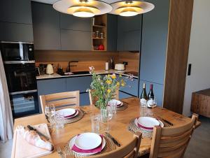 NEW APT, 100m from ski lift