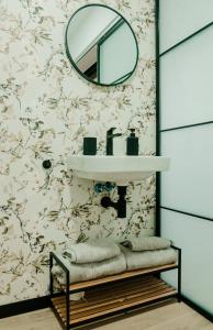 Romantic Boutique Apartments 1