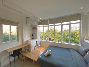 Best Location, Clouden Cozinema , Skyview , Lift Access , 4k Netflix