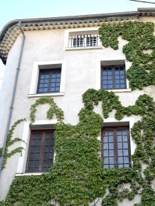 Appartement provençal au coeur du village