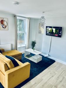Folkestone Harbour Flat 2BR sleeps 4