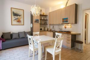 Isola di Chinatown Bilocale nel cuore di Milano, comfort e stile autentico con 3 letti