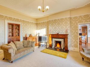 3 bed property in Castletown CA416