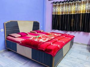 Hotel Family Stay Near Shivmurti Chowk - A Group Hotel Of Ganga