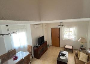 Preciosa casa con patio R54 by Novadesta