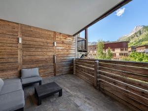 Appartement Centre Val dIsère - Sauna, Parking, WiFi - FR-1-567-26