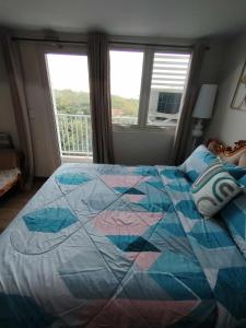 Condo Suite 1 Bedroom McKinley West Taguig City