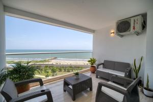 Sea View Modern Loft