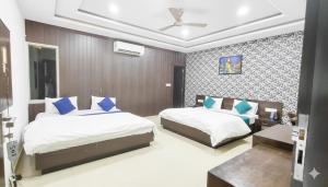 Hotel Elegance Udaipur