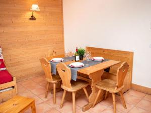 Appartement 3 pièces 8 personnes avec parking ; animaux admis - FR-1-504-189