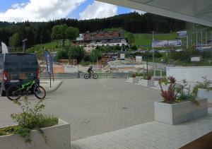 Czarna Góra- Biała Perła z mini aneksem - 403