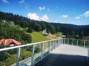 Czarna Góra- Biała Perła z mini aneksem - 403