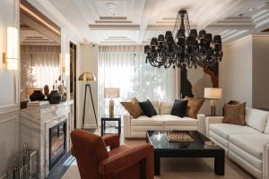 The Savile, by Harrys