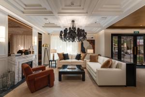 The Savile, by Harrys