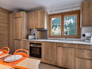 Appartement moderne à Courchevel, près des pistes - FR-1-563-15