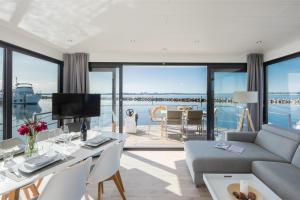 Hausboot "Fjordblik" in Barth