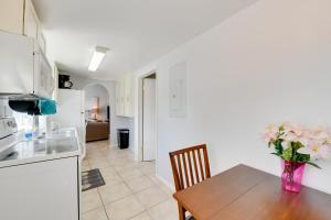 Less Than 1 Mi to Beach Peaceful Escape in Nokomis