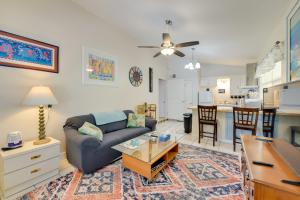 < 1 Mi to Nokomis Beach: Tranquil Couple’s Retreat