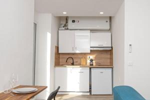 Nice, 3-room refurbished apartment near train station