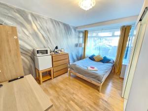 Beautiful guest rooms, Free Parking, 30min Heathrow, 40min Wembley, 60min Central London