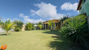 Casa Amarela - 200m da praia, 3-4, Garagem e Wi-Fi