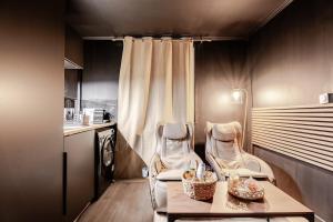 Secret SPA Jacuzzi & Cinema