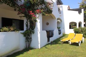 Alto Club Apartments