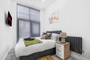 Birmingham 5BR Cosy Apartment - Wi-Fi, Games, Play Station