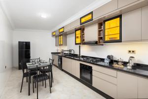 Luxe Belvedere Appartement Design avec Parking et Netflix