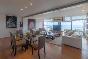 Extra Luxurious Apartment on the Beachfront.