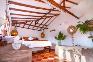 Exclusiva cabaña con tina en piedra, fogata y cine