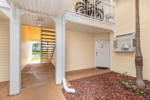 Stylish Retreat - Coastal1