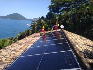 Casa com piscina - vista panorâmica para o mar