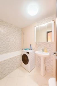 Central Skylight Suites 16