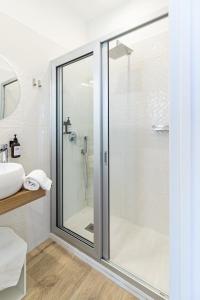 Greco Rooms