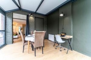 LHolden - 2 beds - Terrace - Wifi - Tram