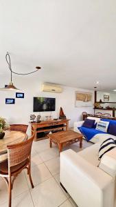 Refúgio em Búzios: Piscina, Sauna e Conforto