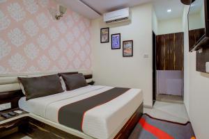 Collection O Golden Tulipz Boutique