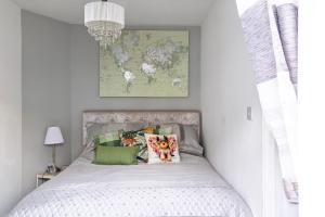 Modern Medway Bungalow - 3BR Garden & Free Parking, Kent